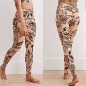 Aerie High Waisted 7/8 Leggings Palm Leaf Print Raw Hem Black & Tan - Size M